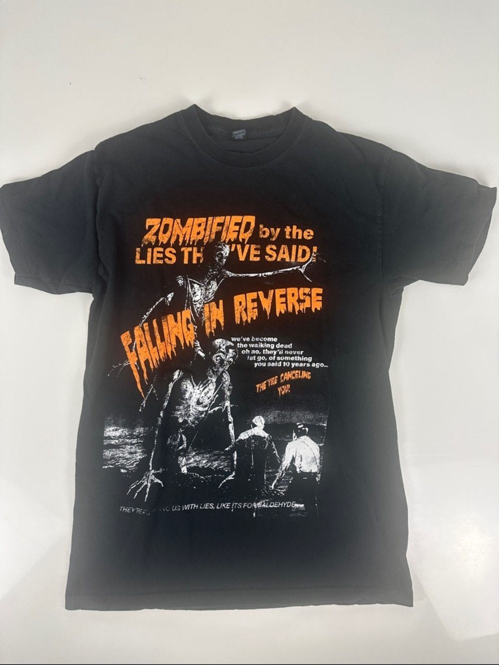 Falling in Reverse Black Zombified Graphic Print Tee - Size Medium